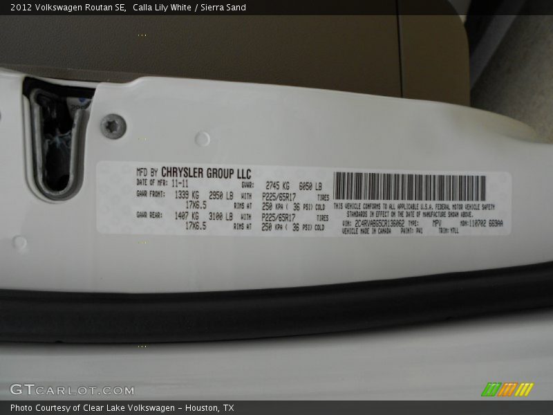 Calla Lily White / Sierra Sand 2012 Volkswagen Routan SE
