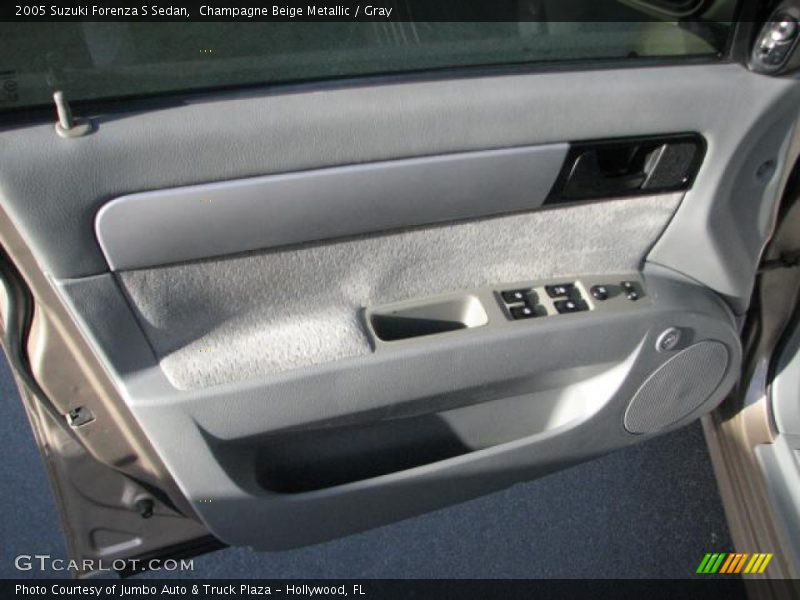 Champagne Beige Metallic / Gray 2005 Suzuki Forenza S Sedan