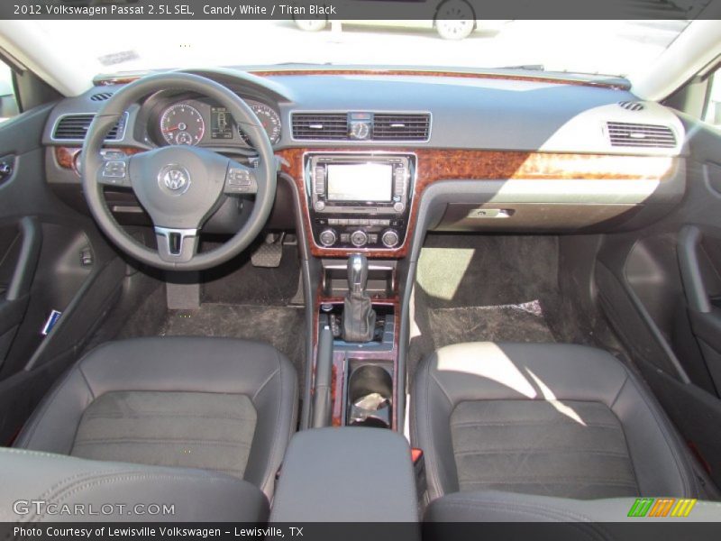 Candy White / Titan Black 2012 Volkswagen Passat 2.5L SEL