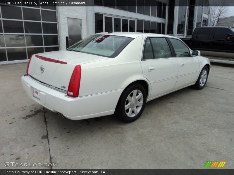 White Lightning / Cashmere 2006 Cadillac DTS