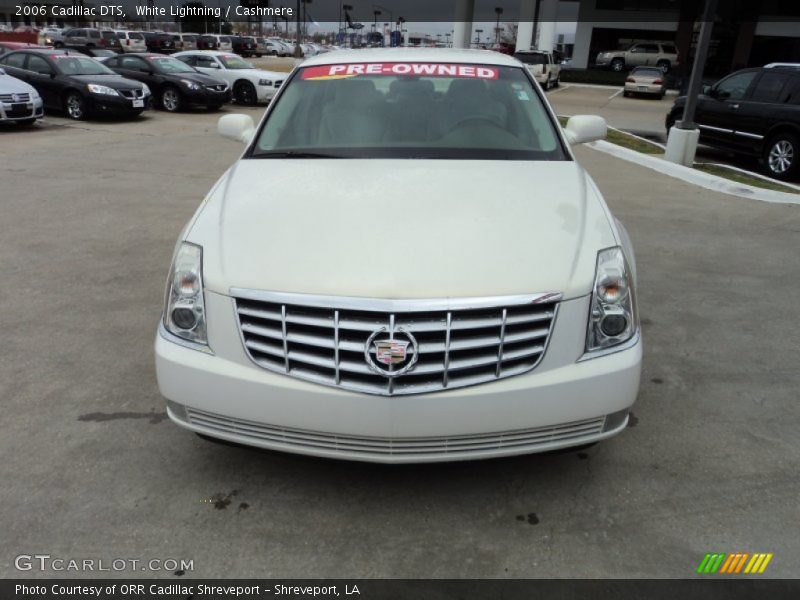 White Lightning / Cashmere 2006 Cadillac DTS