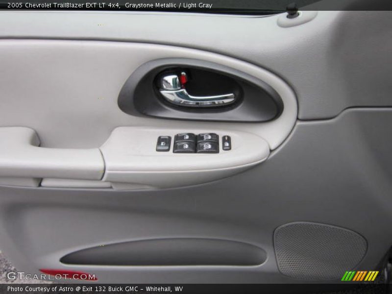 Graystone Metallic / Light Gray 2005 Chevrolet TrailBlazer EXT LT 4x4