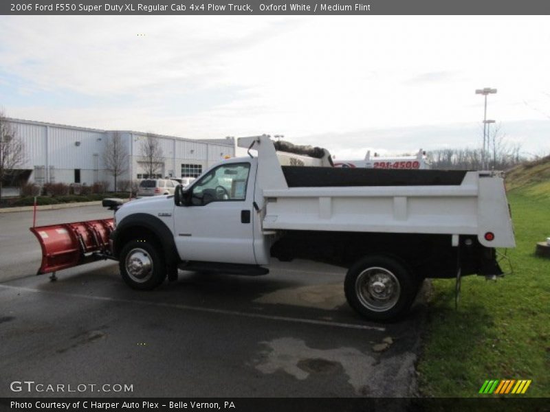Oxford White / Medium Flint 2006 Ford F550 Super Duty XL Regular Cab 4x4 Plow Truck
