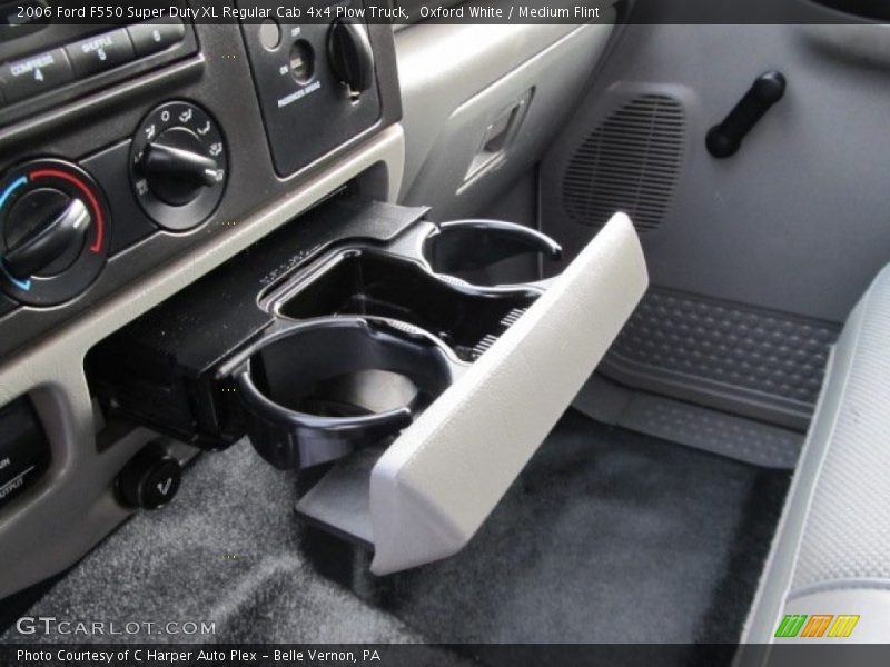 Oxford White / Medium Flint 2006 Ford F550 Super Duty XL Regular Cab 4x4 Plow Truck