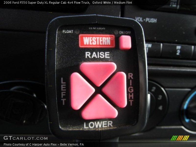 Oxford White / Medium Flint 2006 Ford F550 Super Duty XL Regular Cab 4x4 Plow Truck