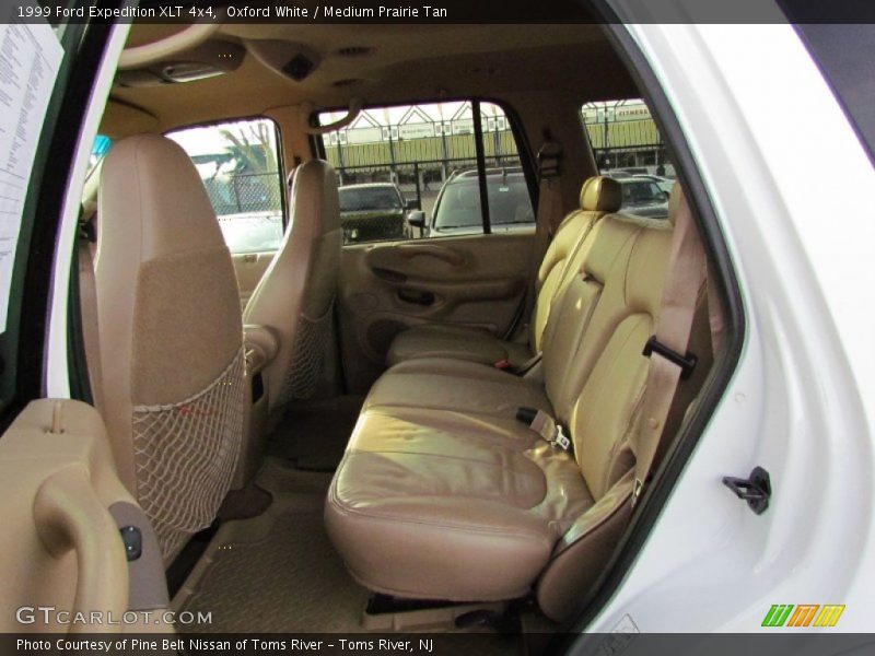 Oxford White / Medium Prairie Tan 1999 Ford Expedition XLT 4x4