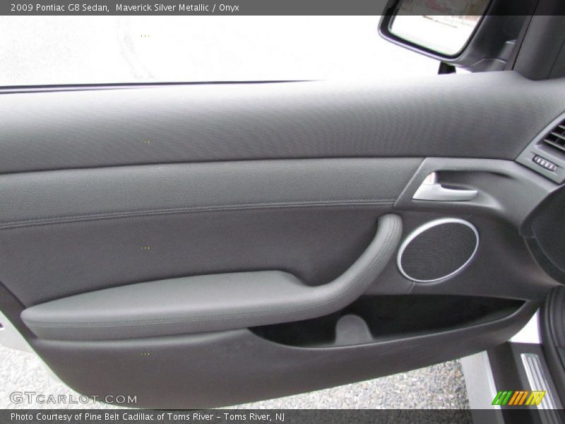 Maverick Silver Metallic / Onyx 2009 Pontiac G8 Sedan