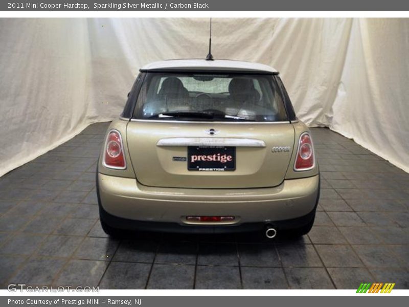 Sparkling Silver Metallic / Carbon Black 2011 Mini Cooper Hardtop