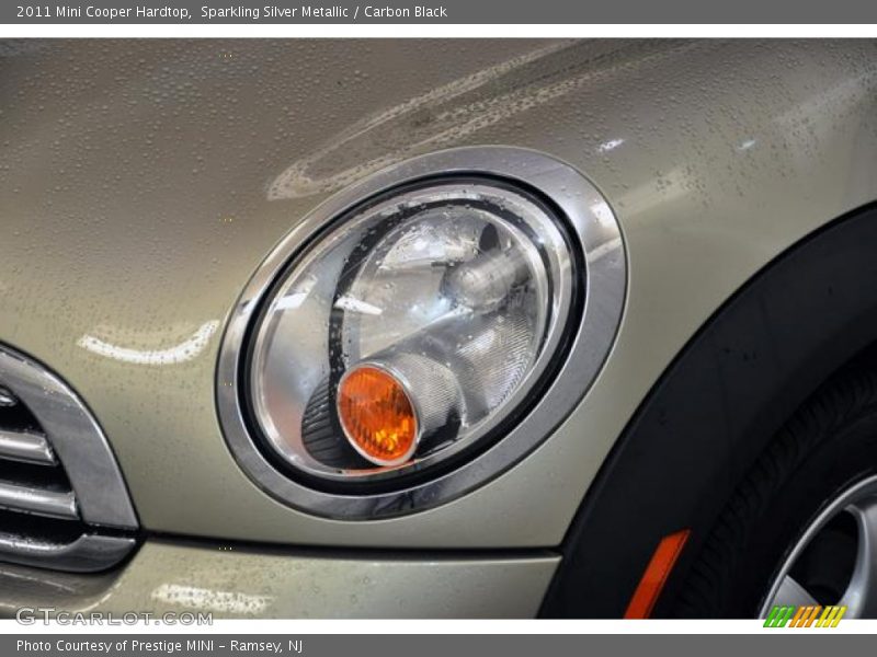 Sparkling Silver Metallic / Carbon Black 2011 Mini Cooper Hardtop