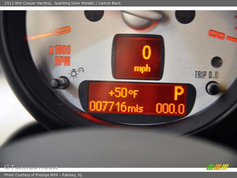Sparkling Silver Metallic / Carbon Black 2011 Mini Cooper Hardtop