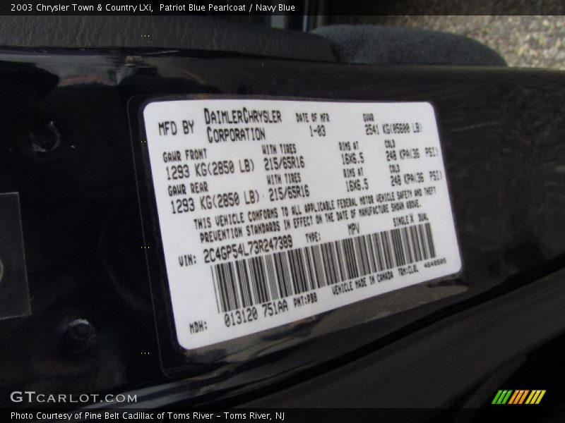 Patriot Blue Pearlcoat / Navy Blue 2003 Chrysler Town & Country LXi