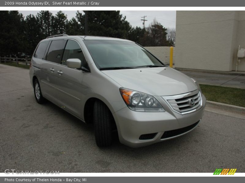 Silver Pearl Metallic / Gray 2009 Honda Odyssey EX