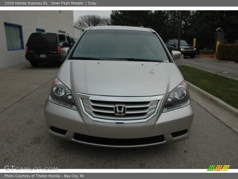 Silver Pearl Metallic / Gray 2009 Honda Odyssey EX