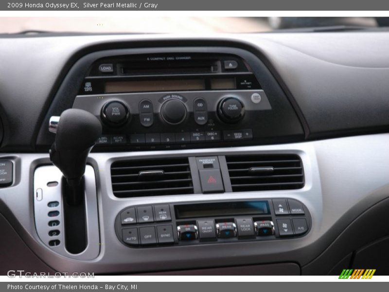 Silver Pearl Metallic / Gray 2009 Honda Odyssey EX