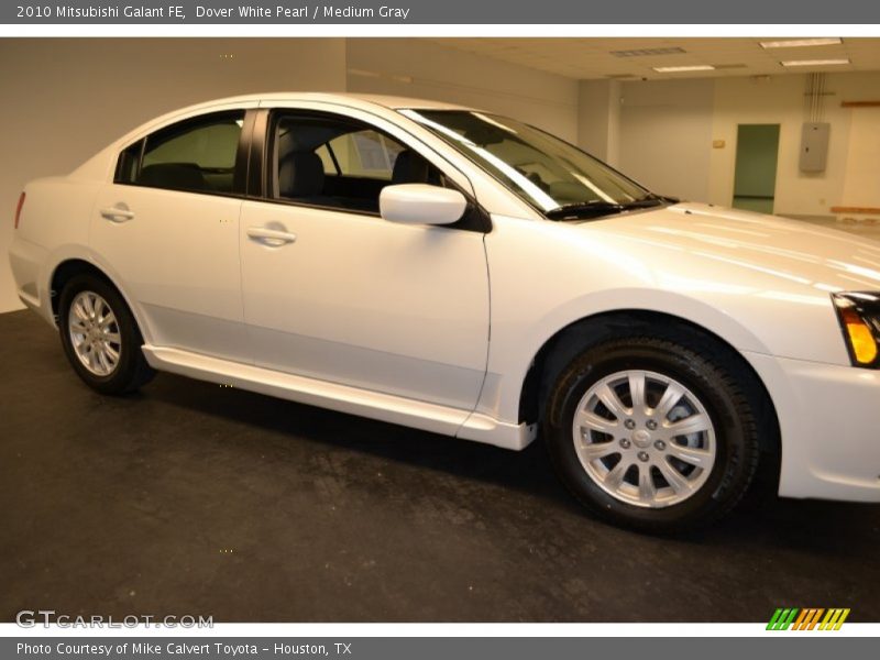 Dover White Pearl / Medium Gray 2010 Mitsubishi Galant FE