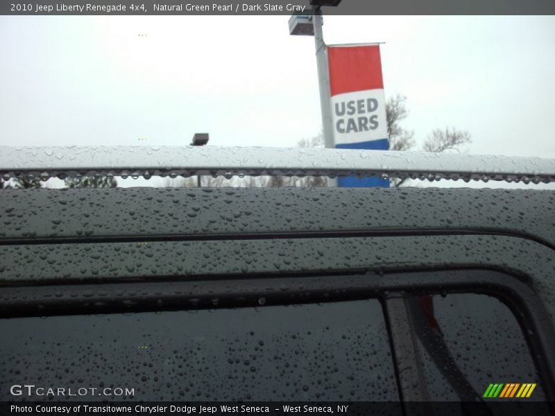 Natural Green Pearl / Dark Slate Gray 2010 Jeep Liberty Renegade 4x4