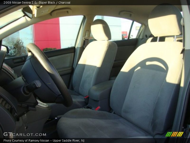 Super Black / Charcoal 2009 Nissan Sentra 2.0