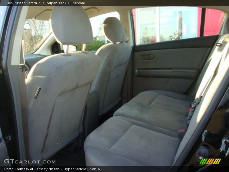 Super Black / Charcoal 2009 Nissan Sentra 2.0