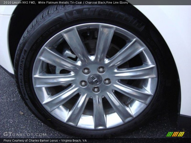 White Platinum Metallic Tri-Coat / Charcoal Black/Fine Line Ebony 2010 Lincoln MKS FWD