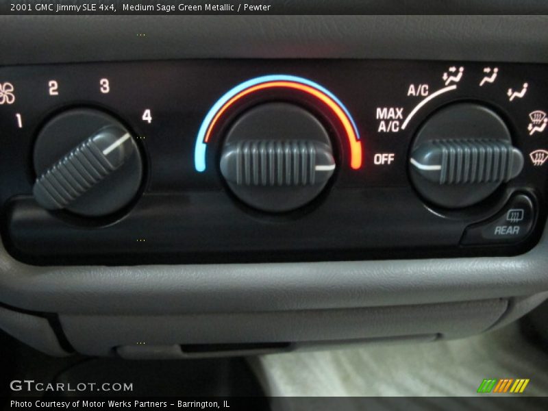 Controls of 2001 Jimmy SLE 4x4