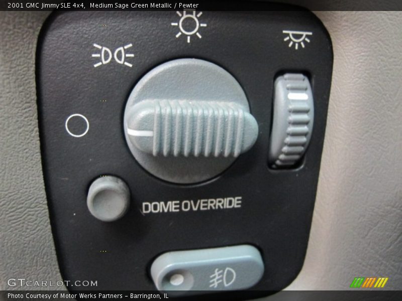Controls of 2001 Jimmy SLE 4x4