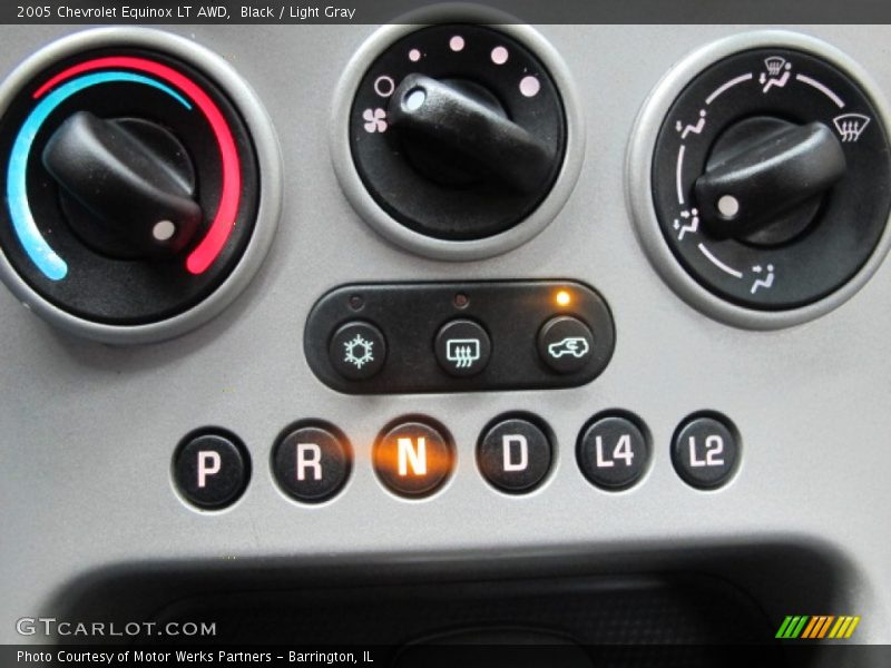 Black / Light Gray 2005 Chevrolet Equinox LT AWD