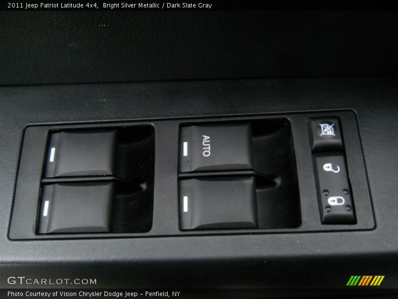 Bright Silver Metallic / Dark Slate Gray 2011 Jeep Patriot Latitude 4x4