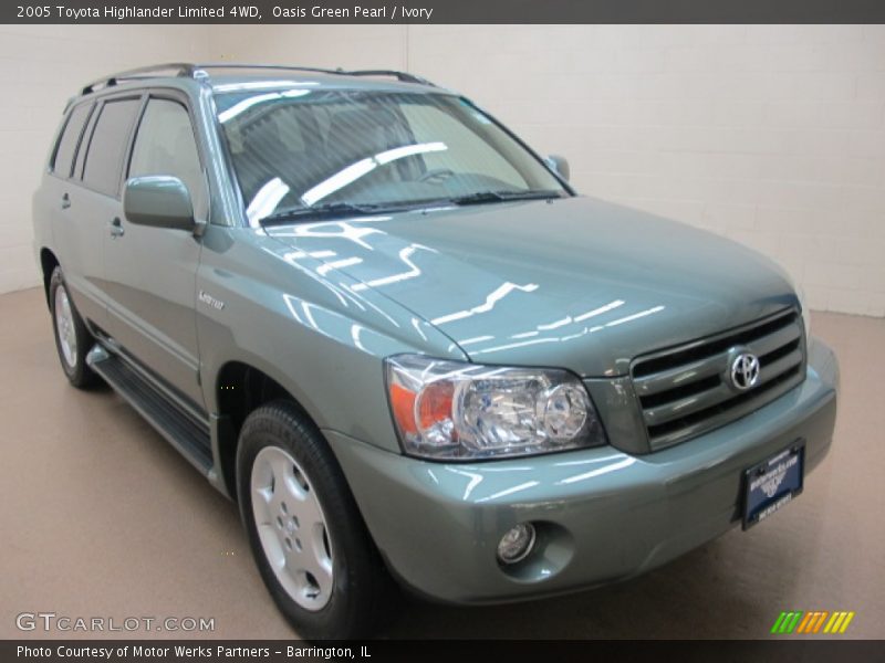 Oasis Green Pearl / Ivory 2005 Toyota Highlander Limited 4WD