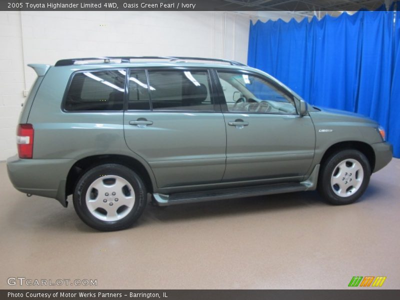 Oasis Green Pearl / Ivory 2005 Toyota Highlander Limited 4WD