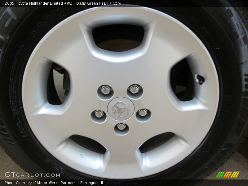 Oasis Green Pearl / Ivory 2005 Toyota Highlander Limited 4WD