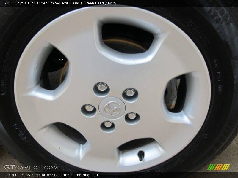 Oasis Green Pearl / Ivory 2005 Toyota Highlander Limited 4WD