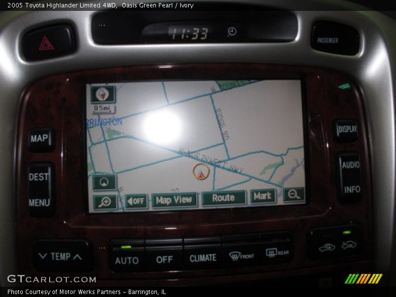 Oasis Green Pearl / Ivory 2005 Toyota Highlander Limited 4WD