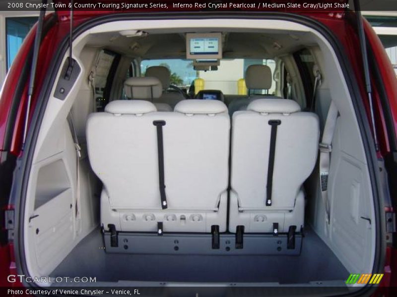 Inferno Red Crystal Pearlcoat / Medium Slate Gray/Light Shale 2008 Chrysler Town & Country Touring Signature Series
