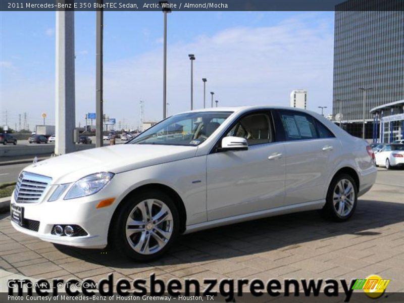 Arctic White / Almond/Mocha 2011 Mercedes-Benz E 350 BlueTEC Sedan