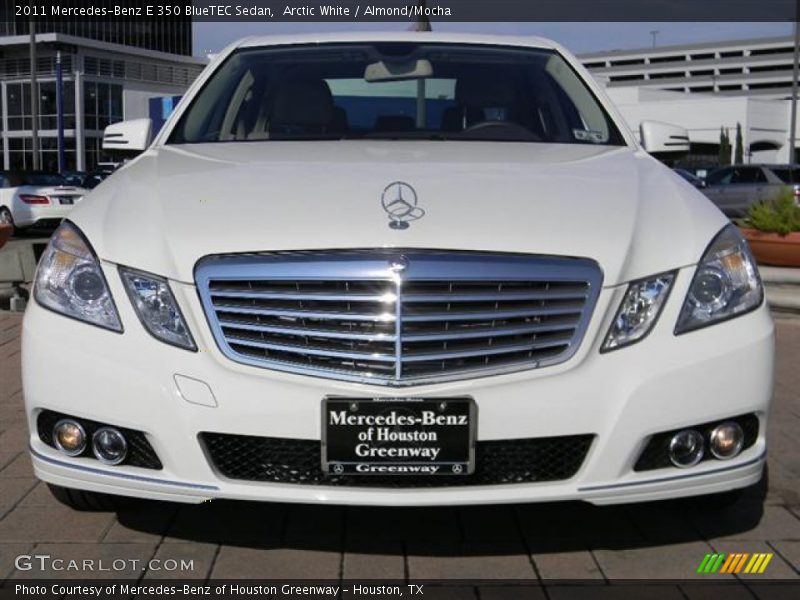 Arctic White / Almond/Mocha 2011 Mercedes-Benz E 350 BlueTEC Sedan