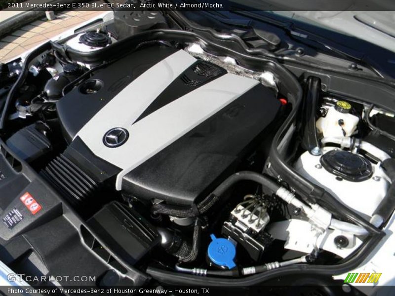 Arctic White / Almond/Mocha 2011 Mercedes-Benz E 350 BlueTEC Sedan
