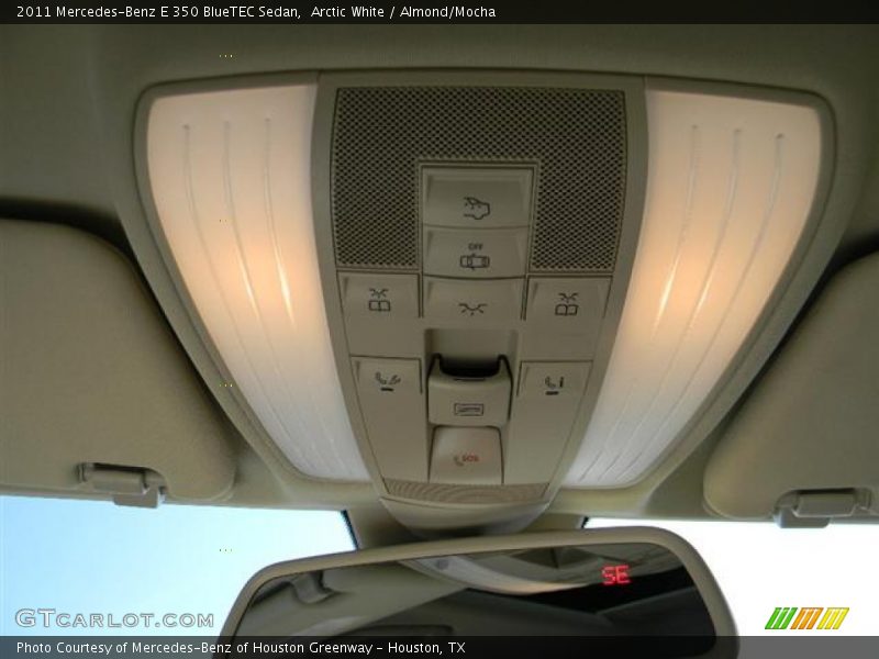 Arctic White / Almond/Mocha 2011 Mercedes-Benz E 350 BlueTEC Sedan