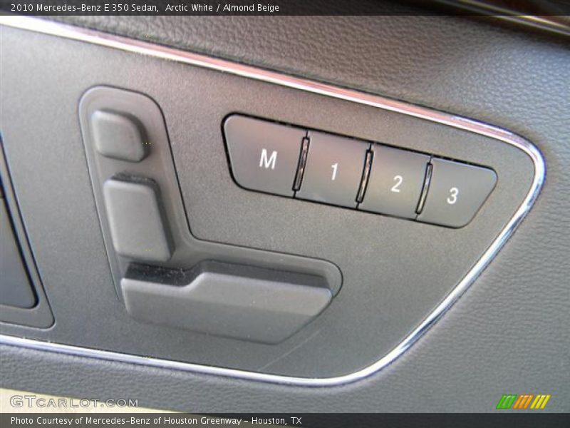 Arctic White / Almond Beige 2010 Mercedes-Benz E 350 Sedan