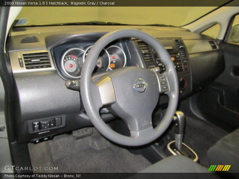 Magnetic Gray / Charcoal 2009 Nissan Versa 1.8 S Hatchback