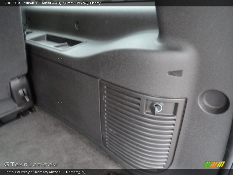 Summit White / Ebony 2008 GMC Yukon XL Denali AWD