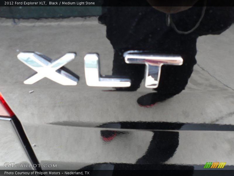  2012 Explorer XLT Logo