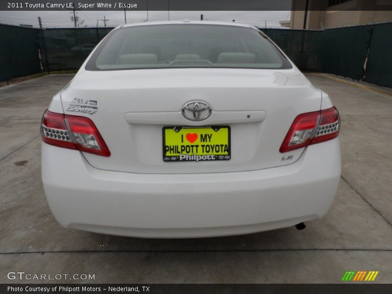 Super White / Bisque 2011 Toyota Camry LE
