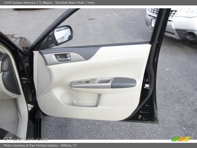 Obsidian Black Pearl / Ivory 2008 Subaru Impreza 2.5i Wagon