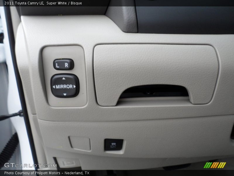 Super White / Bisque 2011 Toyota Camry LE