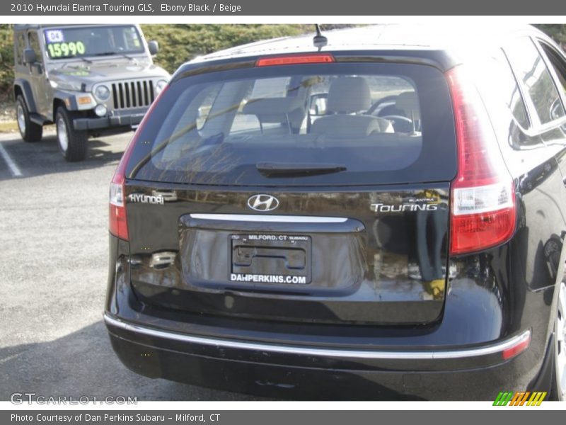 Ebony Black / Beige 2010 Hyundai Elantra Touring GLS