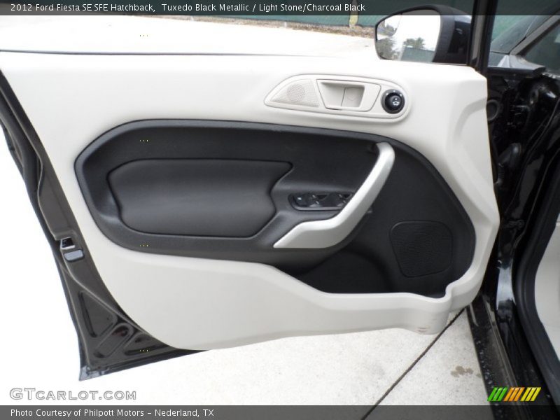 Tuxedo Black Metallic / Light Stone/Charcoal Black 2012 Ford Fiesta SE SFE Hatchback