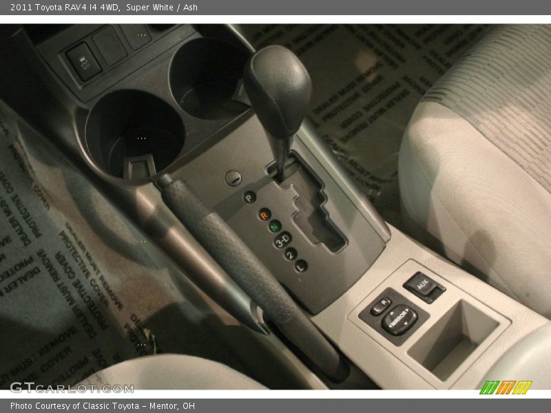 Super White / Ash 2011 Toyota RAV4 I4 4WD
