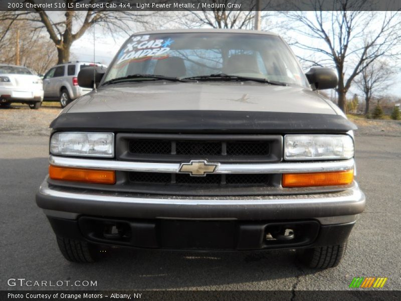 Light Pewter Metallic / Medium Gray 2003 Chevrolet S10 LS Extended Cab 4x4