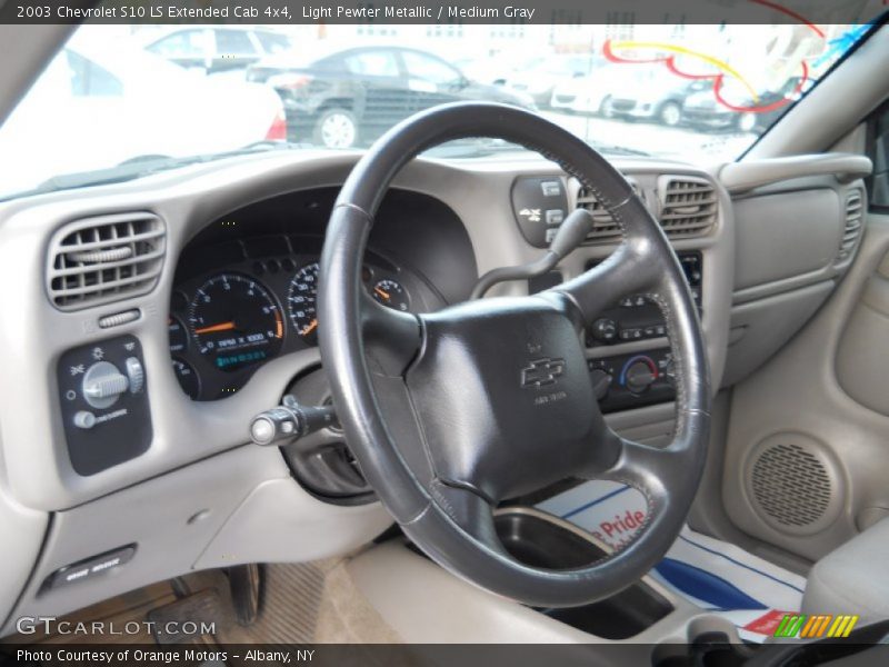 Light Pewter Metallic / Medium Gray 2003 Chevrolet S10 LS Extended Cab 4x4
