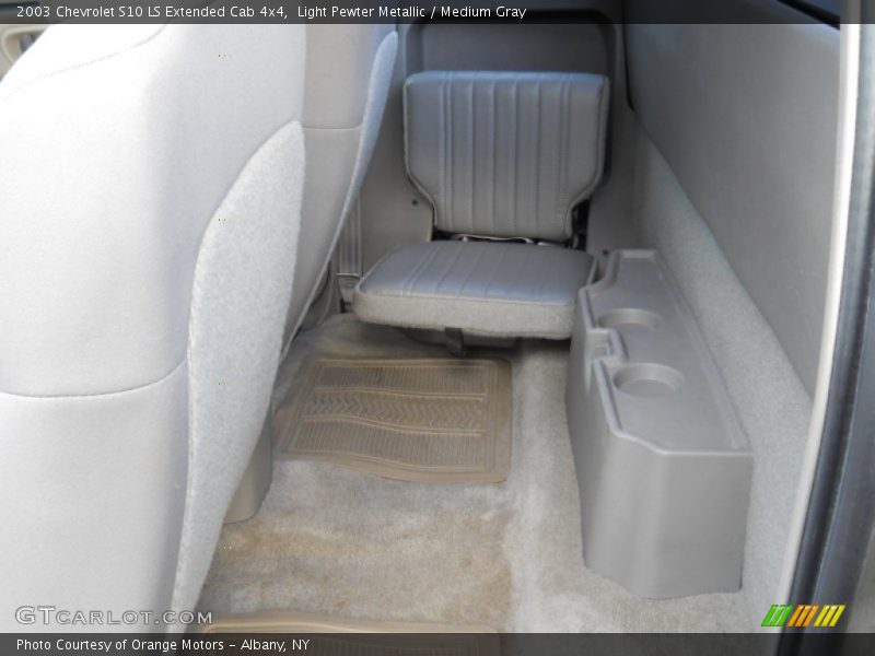 Light Pewter Metallic / Medium Gray 2003 Chevrolet S10 LS Extended Cab 4x4